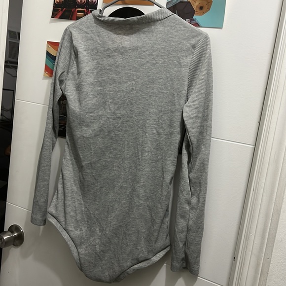 Cozy snap romper new with out tags - Picture 6 of 8